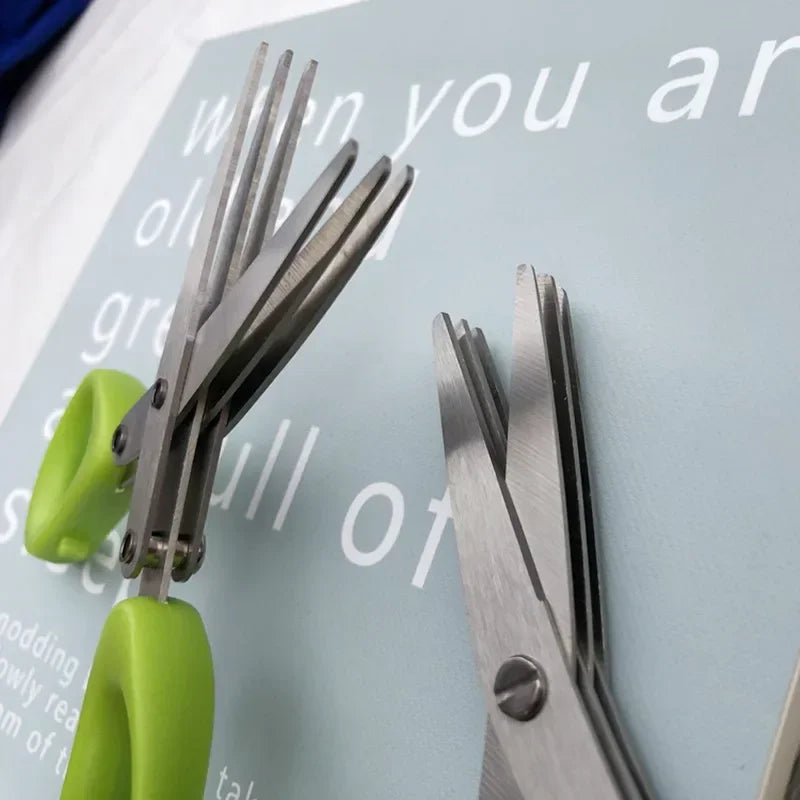 Tesoura multifuncional para cozinha